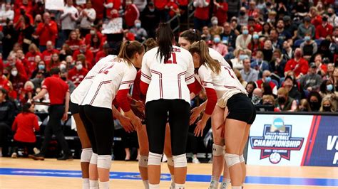 wisconson volleyball team leaks|Leaked photos of Wisconsin womens volleyball team originated。